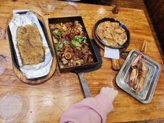 -老东镇啤酒屋海鲜加工·蒸汽海鲜·海鲜烧烤(台东店)