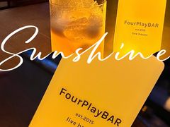 -FOUR PLAY BAR