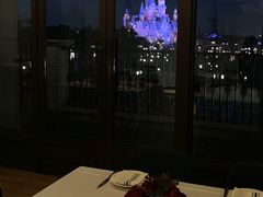 -WOLFGANG PUCK KITCHEN & BAR(迪士尼小镇店)