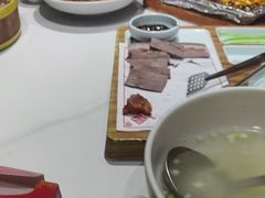 -乔家小院•非遗驴肉•本地小海鲜(滨河路店)