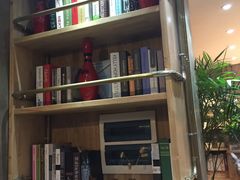 -HIGH FIVE哈福手工汉堡(桂林路店)