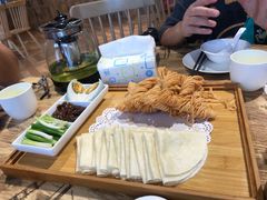 -香山湖家家宴(中山陵店)