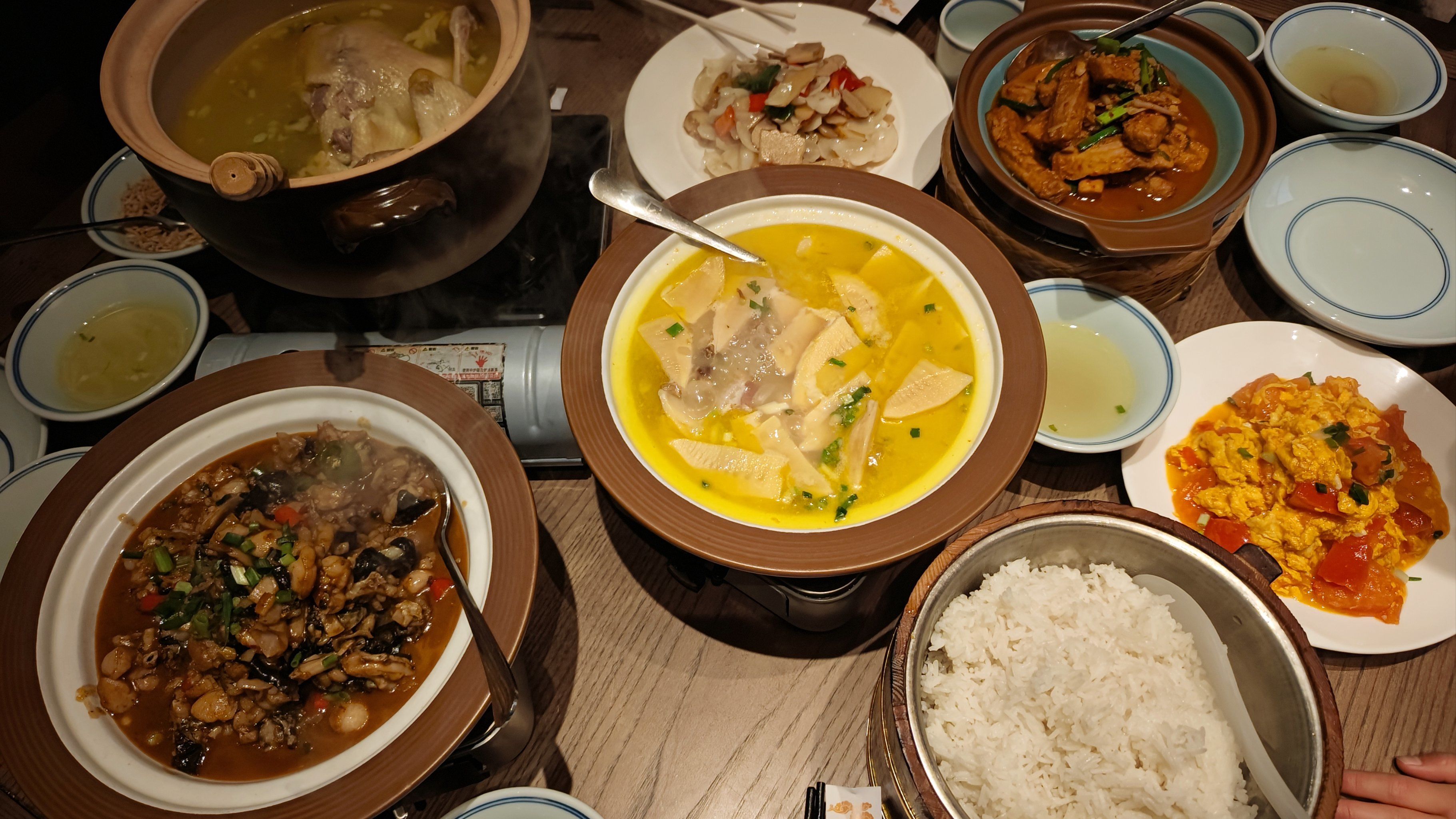 仙气缭绕的徽菜