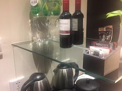 -上海虹桥君丽假日酒店(娄山关路地铁站店)