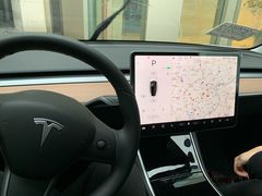 -TESLA 特斯拉(上海太古汇体验店)