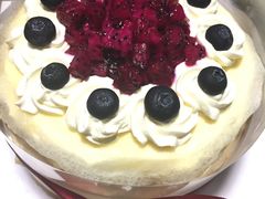 火龙果千层蛋糕-艾加柒克蛋糕茶歇甜品台(春熙路店)