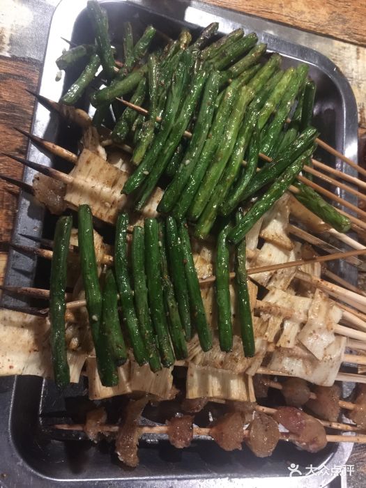 狼来了碳烤羊腿(剑河路店)蒜苔串图片