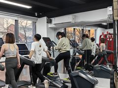 -坚果健身24小时工作室(定西路店)
