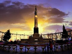 -人民防洪胜利纪念塔