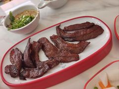-毛辣果·贵州红酸汤牛肉火锅(西单店)