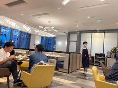 -港丽餐厅(高德置地店)