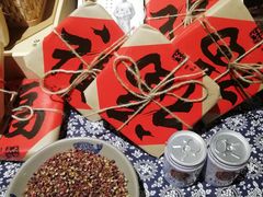 -白乐天毛肚火锅馆(解放碑店)