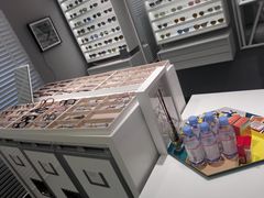 -目艮眼镜SHOWROOM(品牌集合店)