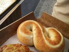 牛油果熏鸡肉包-LELECHA乐乐茶(上海五角场万达广场店)