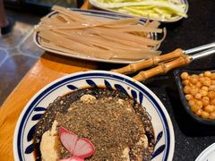 -小饕荟雅安贡椒鱼鲜馆(广福桥店)