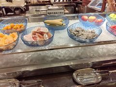 -广州万富希尔顿酒店·感趣自助餐厅·金秋蟹宴生蚝海鲜刺身