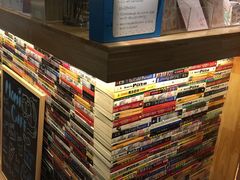 -猫的天空之城概念书店(杭州南宋御街店)