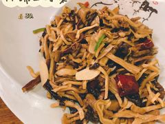 -小厨子私房菜·云南美食店
