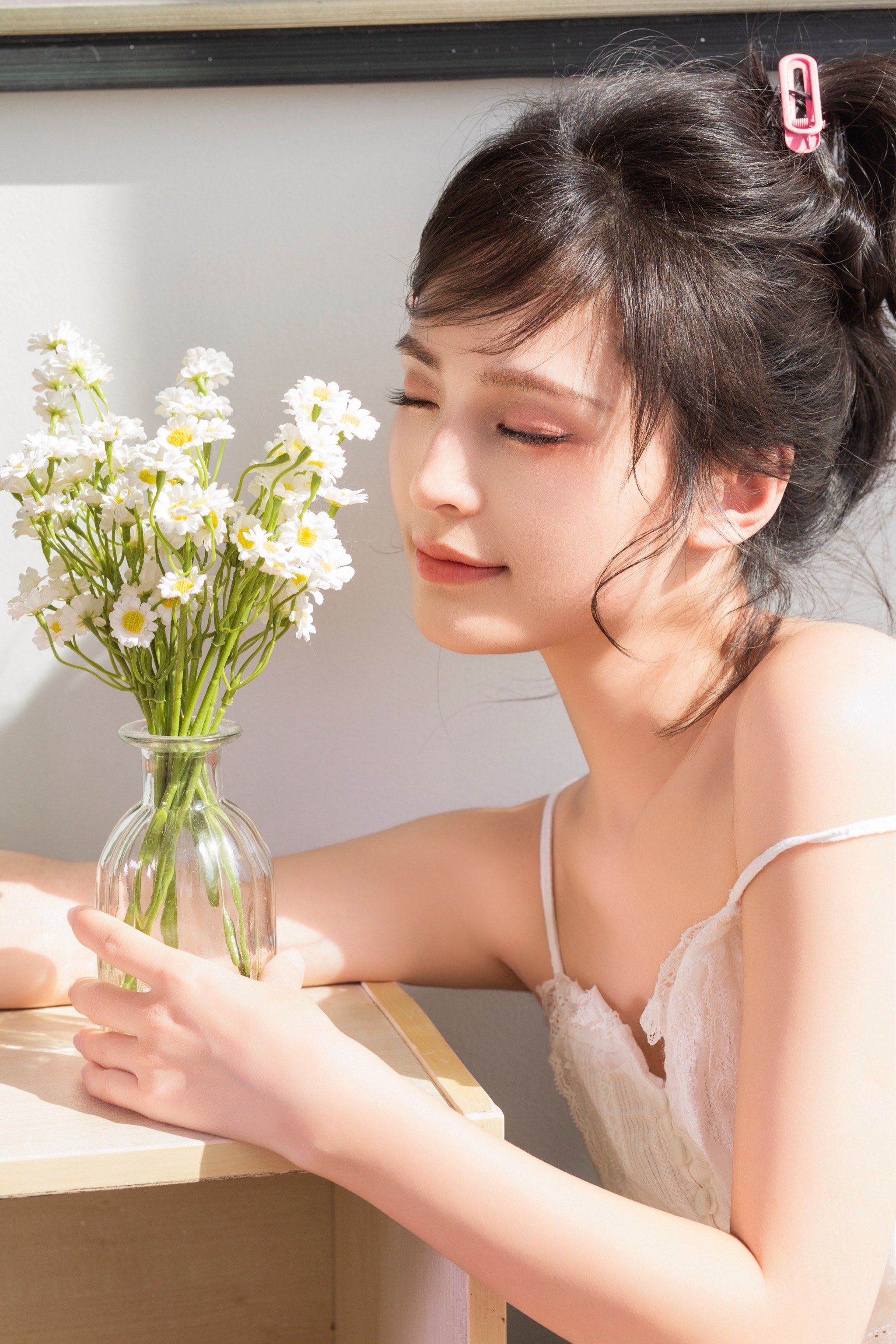 日系居家慵懒少女写真