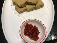 干炸臭豆腐-小厨师·二十年沈家门小海鲜(百井坊巷店)