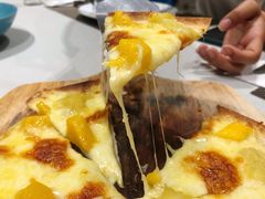 薄底榴莲披萨-悦享绿山墙西餐厅