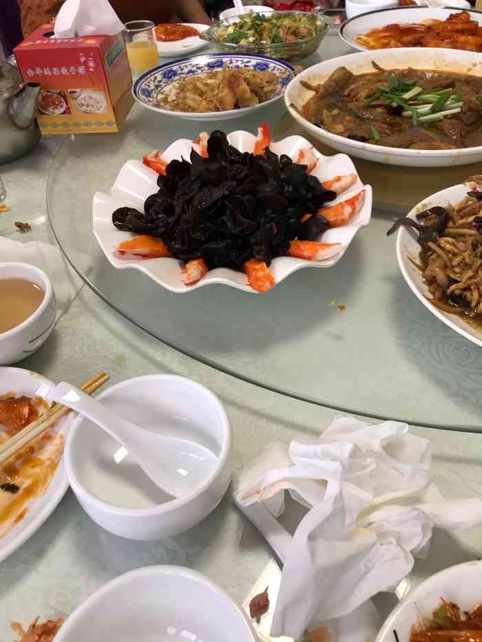 金华鸿福饺子馆-"跟朋友来聚聚 本想着炒菜带回家的 结果有.