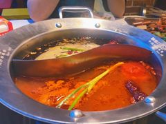 -钢管厂五区小郡肝串串香(奥克斯广场锦城万达店)