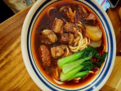 -醉牛腩·面小馆