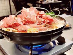 部队锅-MI WU FACTORY米屋美食工厂餐厅(绿地店)