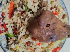 -老头爱马仕酸豇豆炒饭(丰富路店)