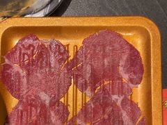 -牛YO寿喜烧·铁板烧和牛火锅自助(市府恒隆店)