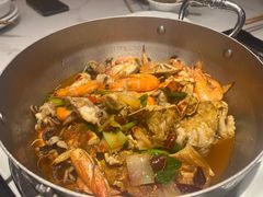 -七欣天香辣蟹火锅(闵行浦江欢乐颂店)