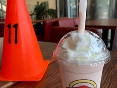 桃子奶昔-FATBURGER 特富客汉堡(外交公寓店)