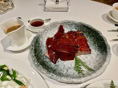 西班牙黑毛猪叉烧拼烧仔鹅-誉珑轩