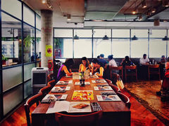 -ROAST coffee & eatery
