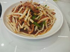 -丹水桥地锅鱼·翘嘴鲌·地方特色全鱼宴(丹江口大坝店)