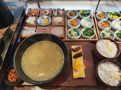 -银米·云南传统过桥米线(双廊黑金冠店)
