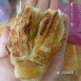 个大味足的中式糕点