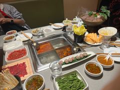 -海底捞火锅(宝龙广场夜宵主题店)