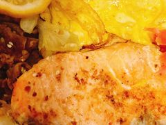 香煎三文鱼配元气欧姆蛋饭-玛格萝妮(汇智国际商业中心店)