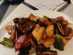 菠萝炒牛仔骨-朱仔记食府(江南大道店)