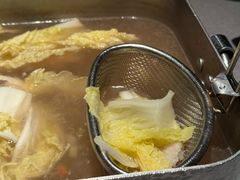 -左庭右院鲜牛肉火锅黑金店(陆家嘴中心店)