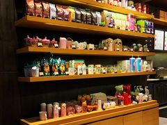 零售区-星巴克臻选(深圳罗湖万象城店)