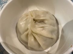 巴扎羊肉薄皮包（份）-巴扎美食·新疆菜·西域歌舞表演餐厅(新疆大厦店)