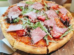 -Dragon Pizza•圆脸龙披萨·牛排餐厅