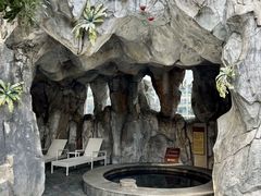 -四季贵州·山地温泉水世界