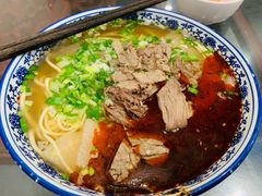 牛肉面-牛一嘴·兰州牛肉面·大盘鸡(财富中心店)