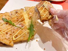 爆浆金枪鱼披萨-造精酿餐厅