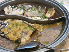 -阿瓦山寨·湘菜现炒·剁椒鱼头王(咸阳总店)