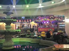 -亚龙湾亚泰商业街